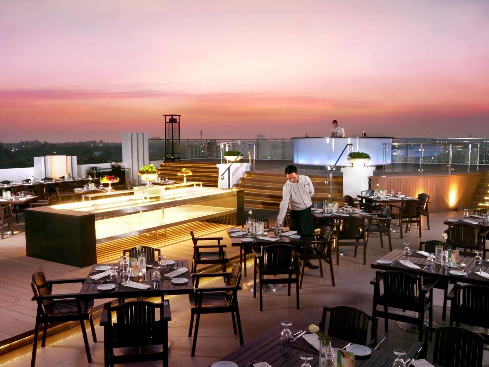 Kameo Grand Hotel & Serviced Apartment, Rayong Dış mekan fotoğraf