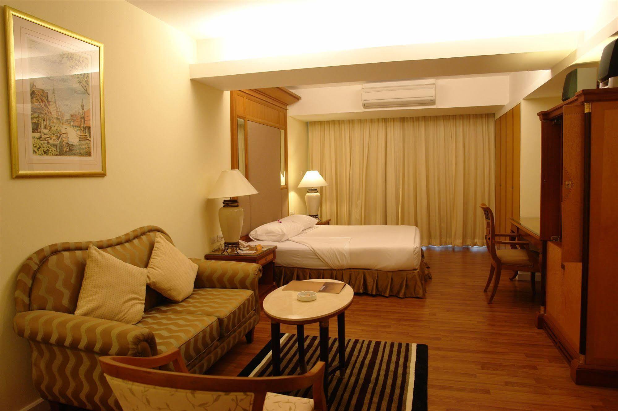 Kameo Grand Hotel & Serviced Apartment, Rayong Dış mekan fotoğraf