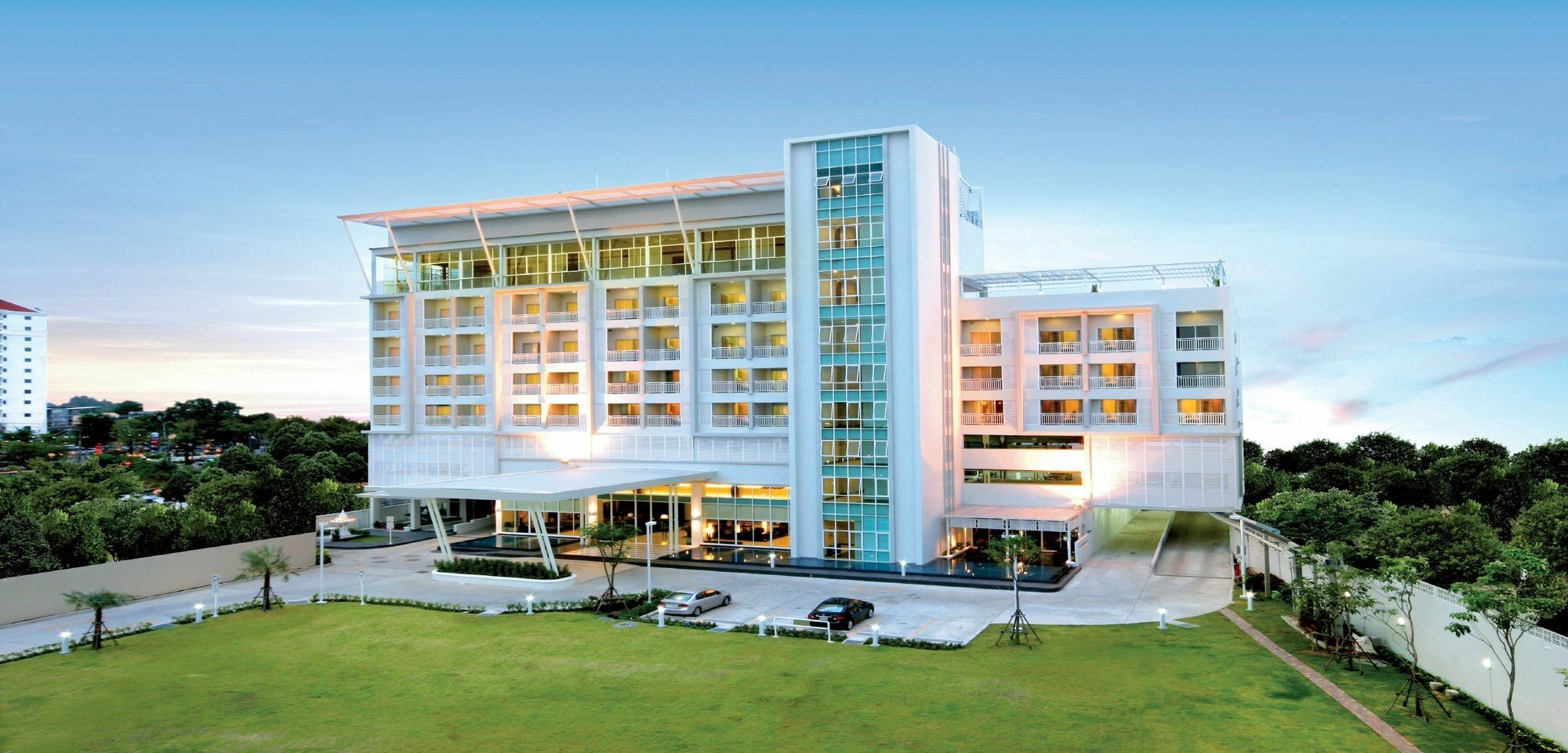 Kameo Grand Hotel & Serviced Apartment, Rayong Dış mekan fotoğraf